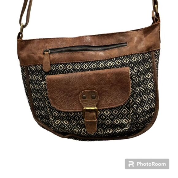 Pine Creek Ladies Crossbody Satchel Hobo Leather and Fabric Bag Black - Picture 1 of 12